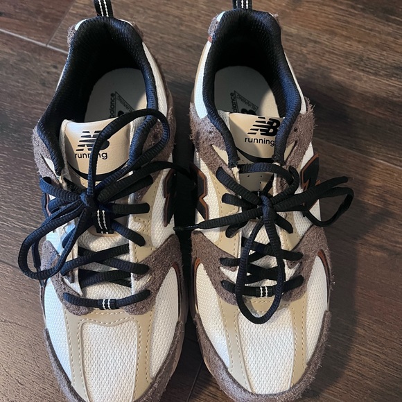 New Balance 530 Never Worn - Picture 4 of 4